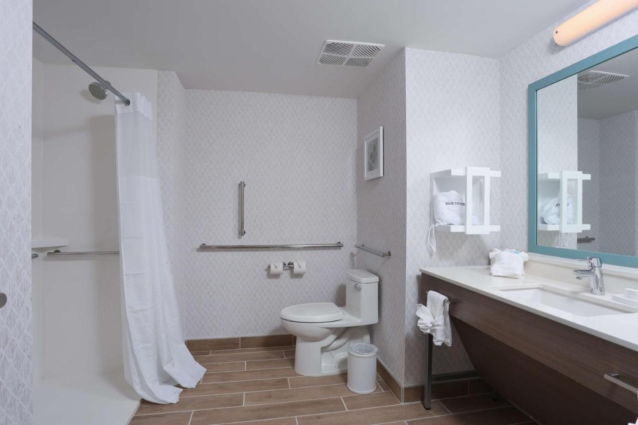 Hampton Inn & Suites Manistee, Mi Экстерьер фото