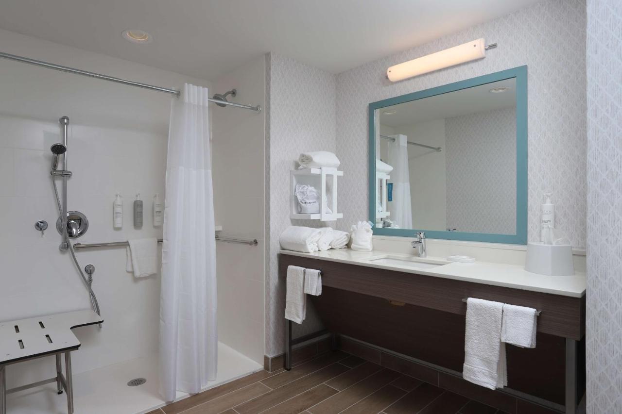 Hampton Inn & Suites Manistee, Mi Экстерьер фото